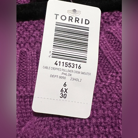 Torrid Cable Crop Pullover Sweater NWT - Picture 7 of 7